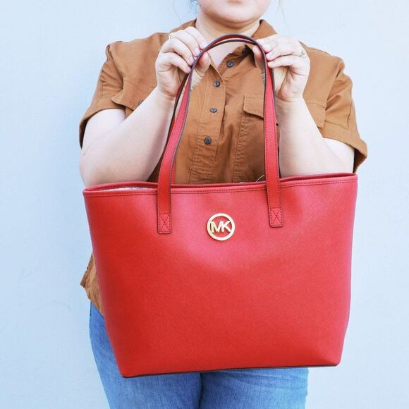 NWT Michael Kors Travel Saffiano Tote in Scarlet - Picture 3 of 11